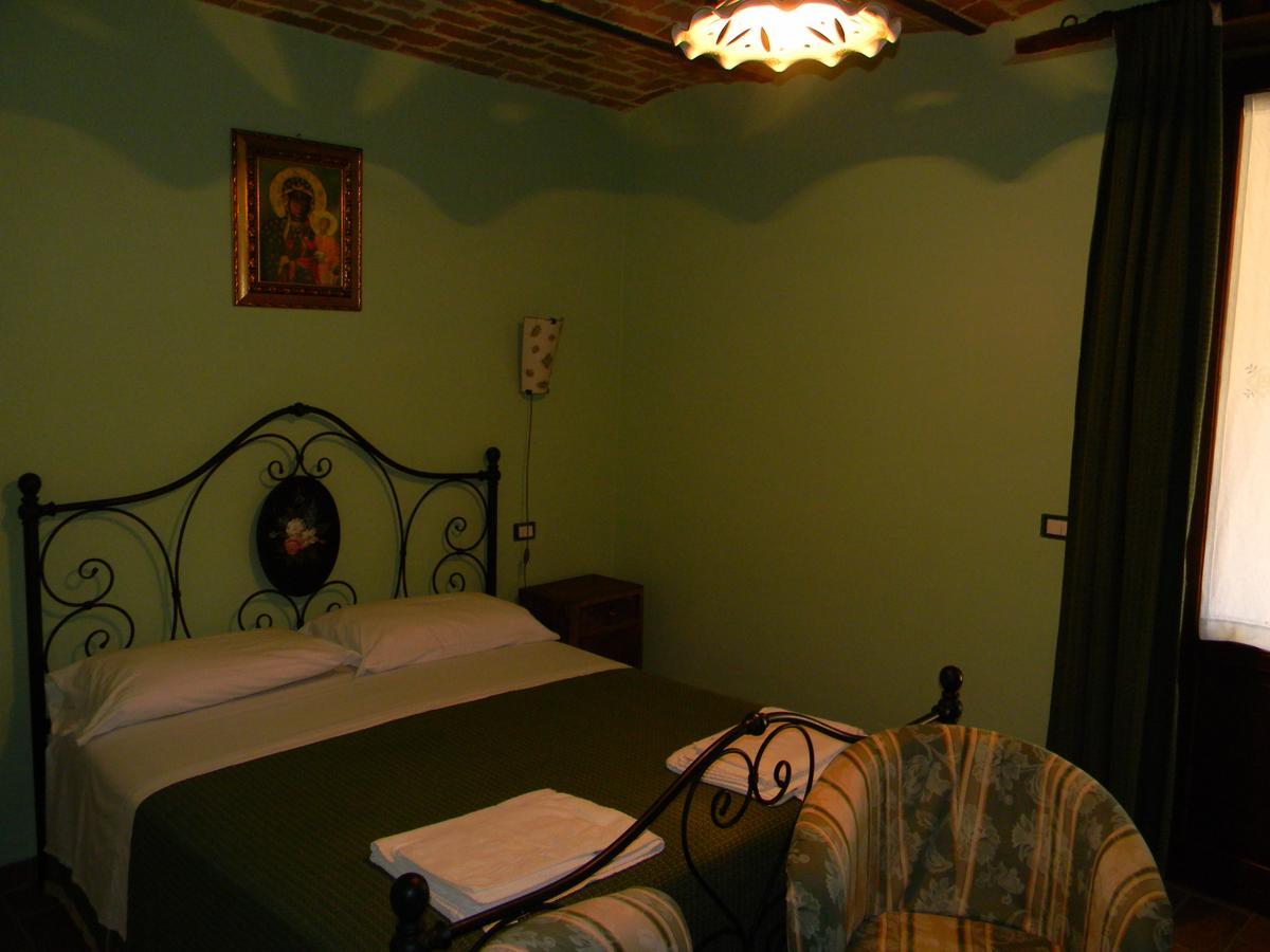 Azienda Agrituristica Colle San Giorgio 카스티글리오네 메세르 라이몬도 외부 사진