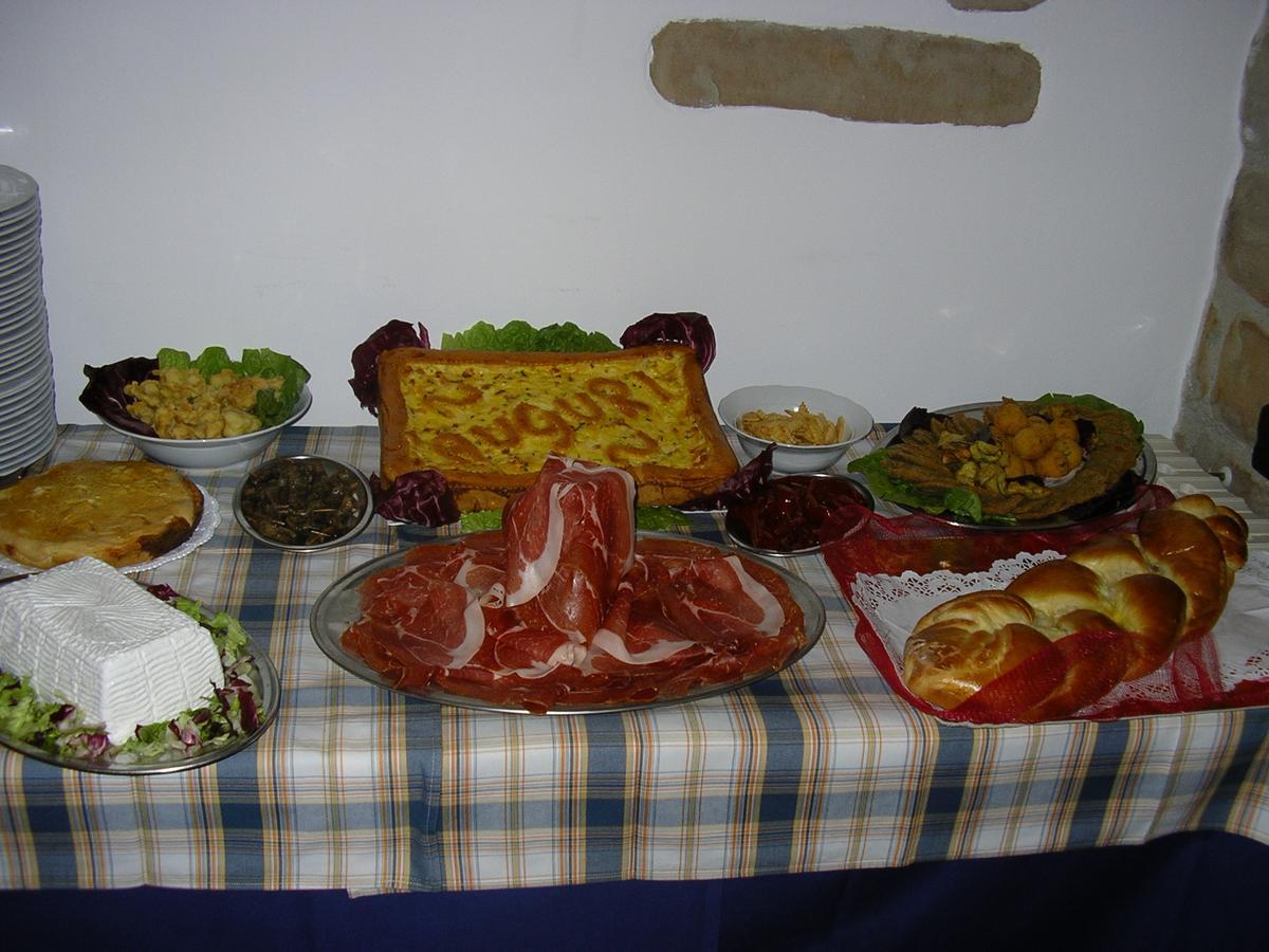 Azienda Agrituristica Colle San Giorgio 카스티글리오네 메세르 라이몬도 외부 사진